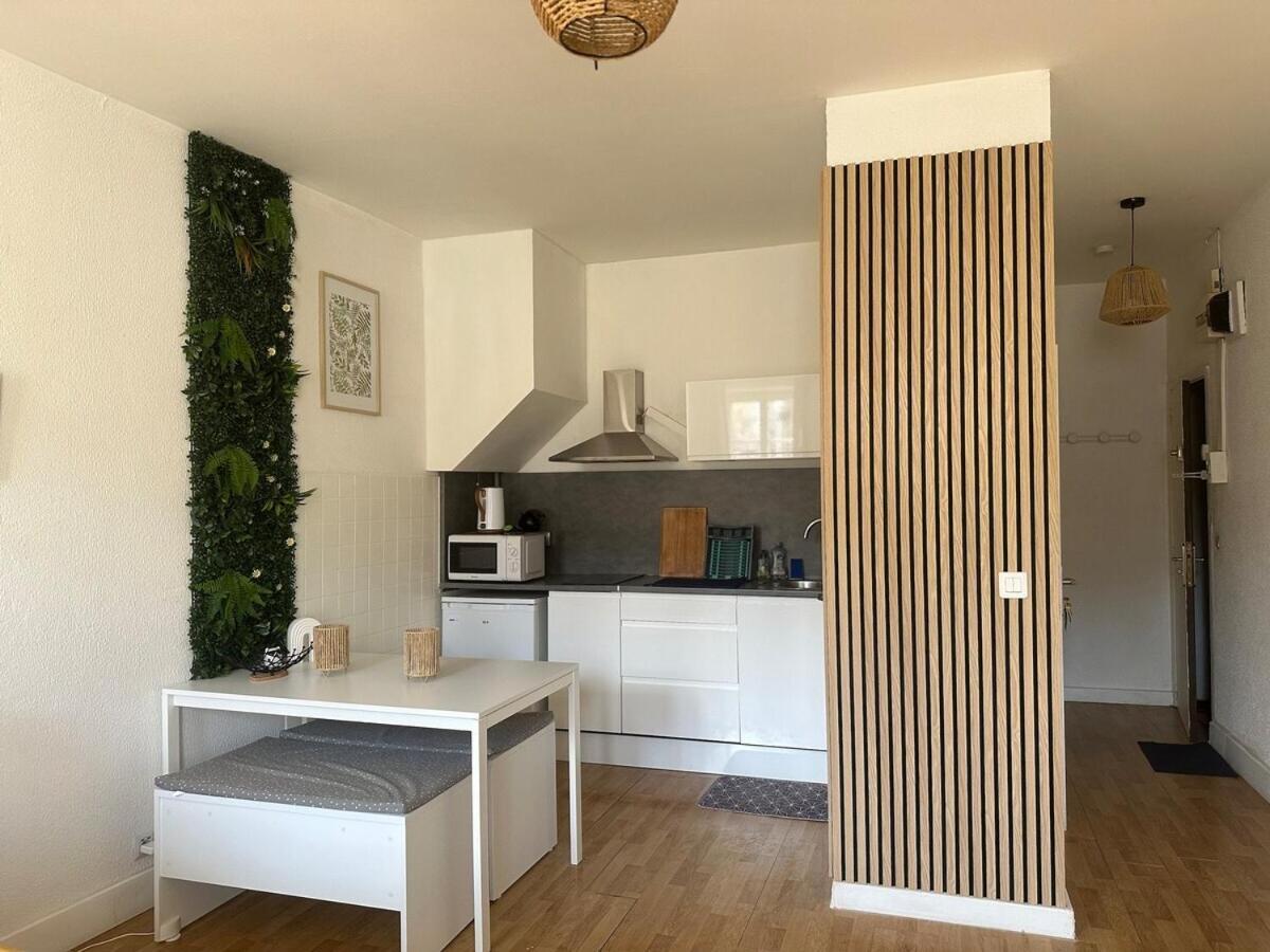 Appartement Cosy Au Coeur De La Ville D'オーシュ エクステリア 写真